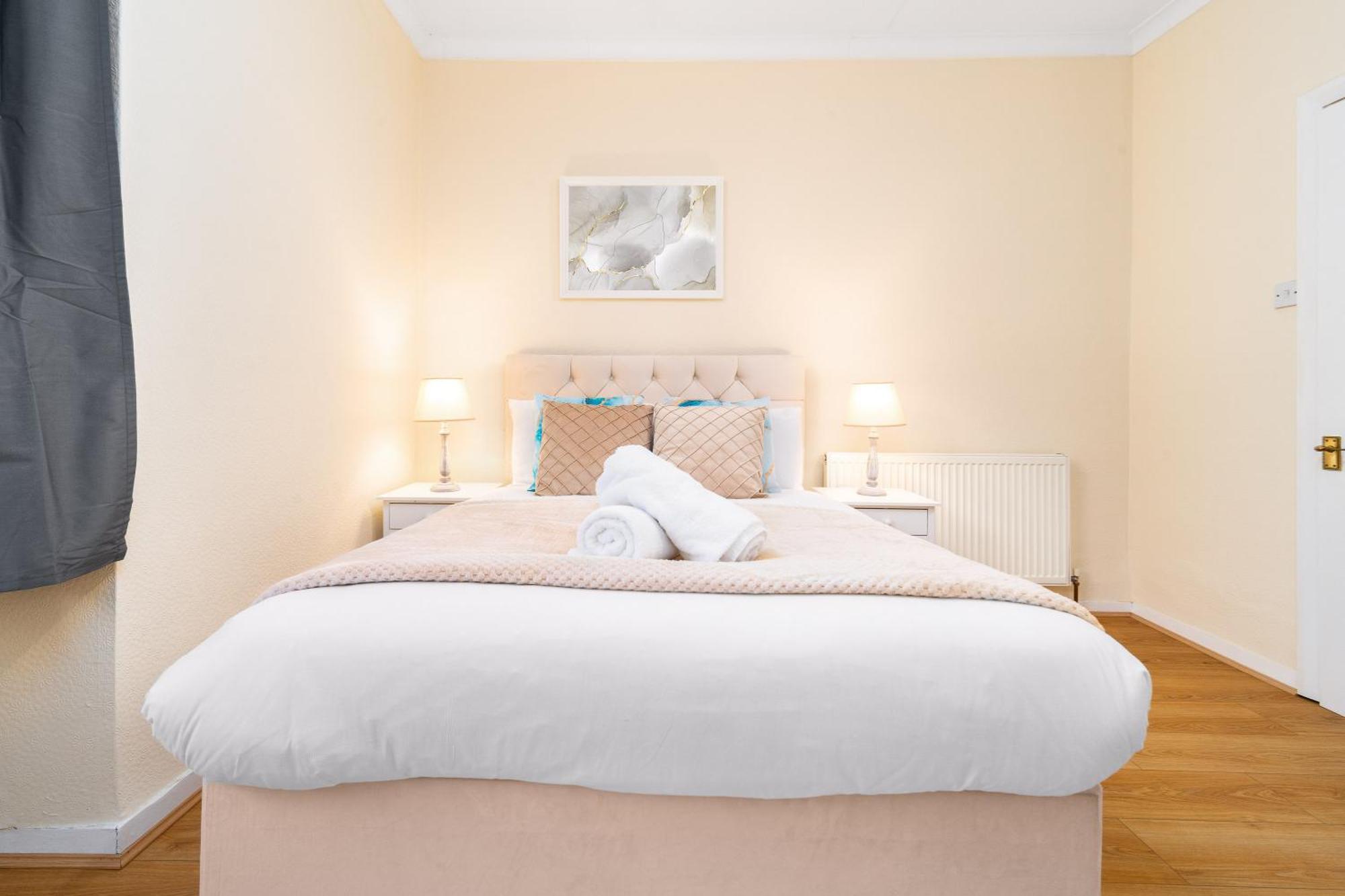 Luxury 3 Bedroom House - Harborne - Parking - Garden - Wifi & Netflix 122G Birmingham Exterior photo
